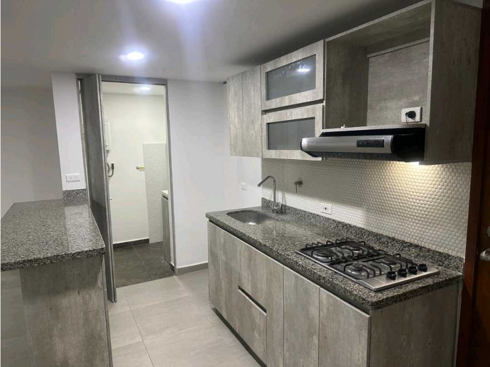 VENTA DE APARTAMENTO EN POBLADO LA LOMA DEL INDIO — foto 2