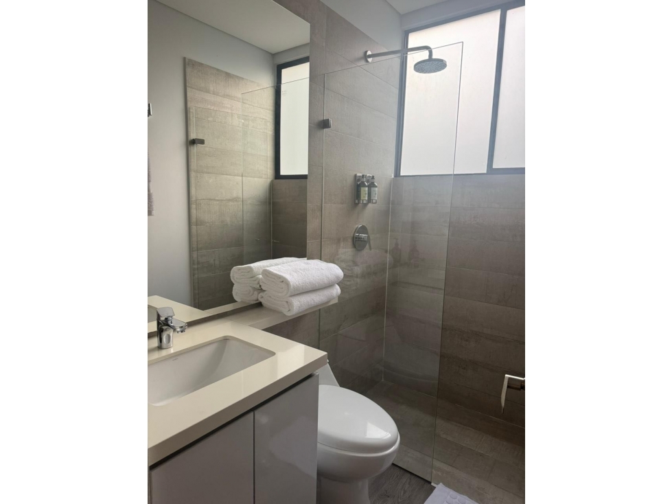 VENTA DE APARTAMENTO EN POBLADO - LOS BALSOS, PERMITE RENTA CORTA — foto 3