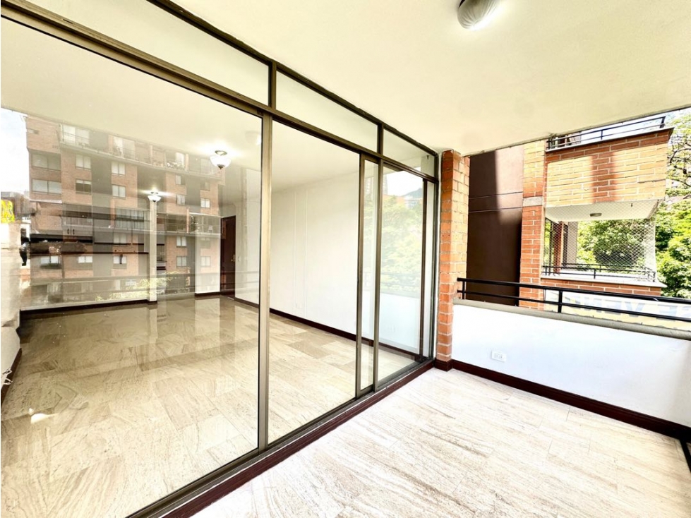 VENTA DE APARTAMENTO EN POBLADO CASTROPOL — foto 4