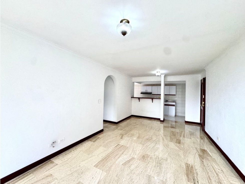 VENTA DE APARTAMENTO EN POBLADO CASTROPOL — foto 5