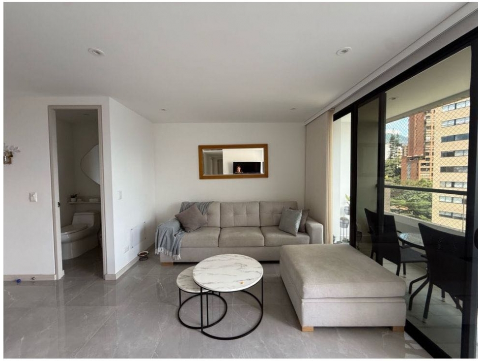 VENTA DE APARTAMENTO EN POBLADO- CASTROPOL — foto 2