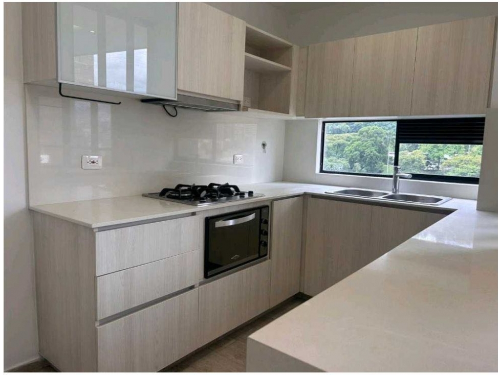 VENTA DE APARTAMENTO EN POBLADO- CASTROPOL — foto 6