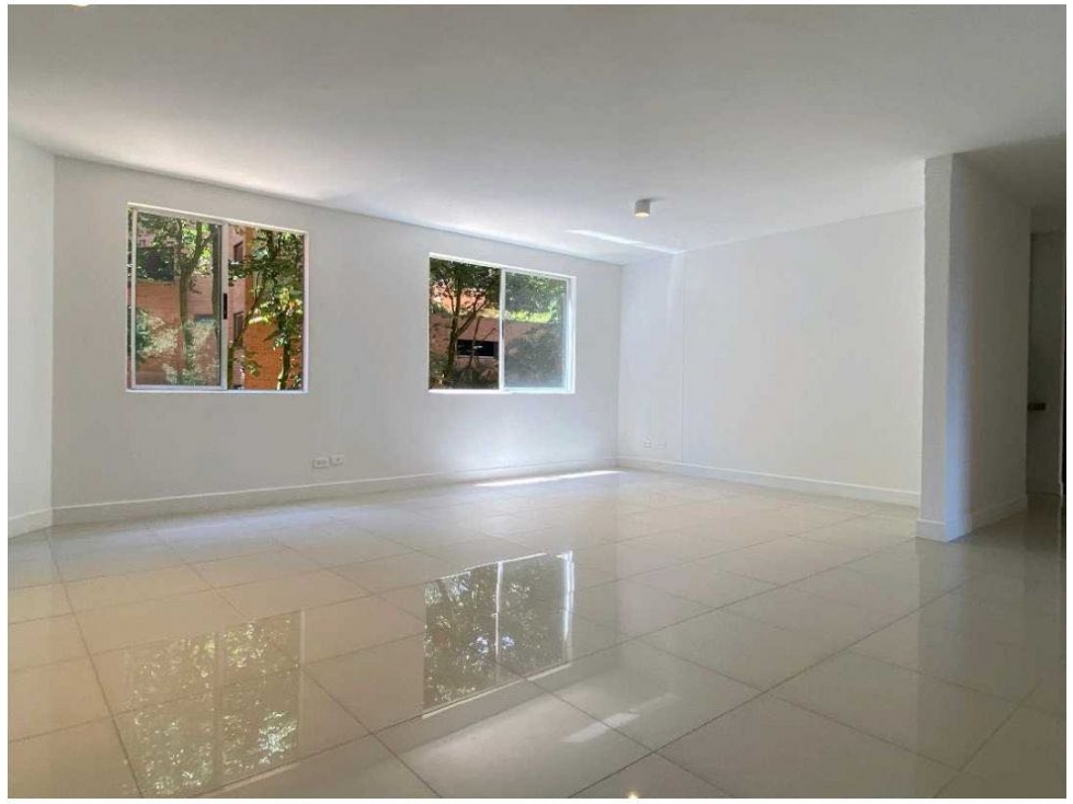 VENTA DE APARTAMENTO EN POBLADO-CASTROPOL — foto 2