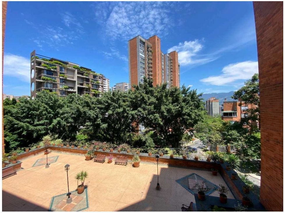 VENTA DE APARTAMENTO EN POBLADO-CASTROPOL — foto 5