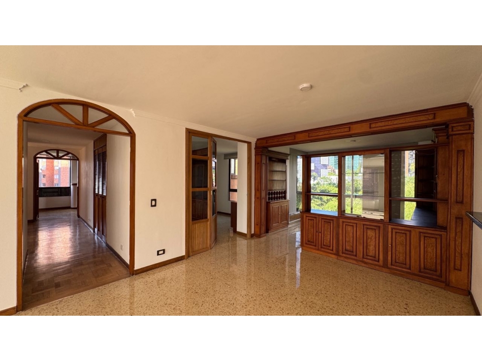 VENTA DE APARTAMENTO EN POBLADO- PATIO BONITO