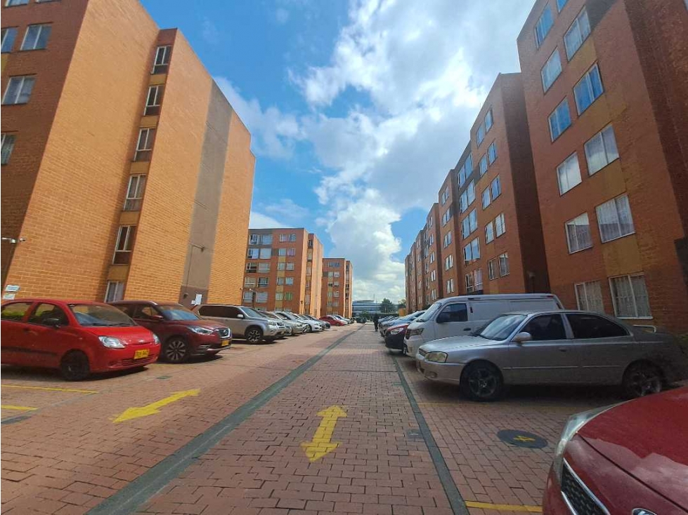 VENDO APARTAMENTO EN PORTAL AMERICAS 3 ALCOBAS 2 BAÑOS