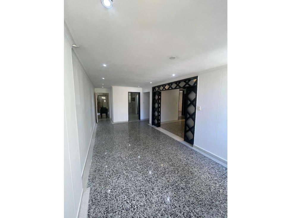 VENTA DE APARTAMENTO EN RIOMAR — foto 2