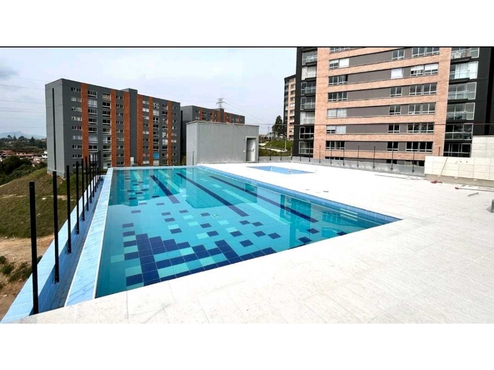 Venta de apartamento en Rionegro sector Fontibón, Antioquia, piso alto