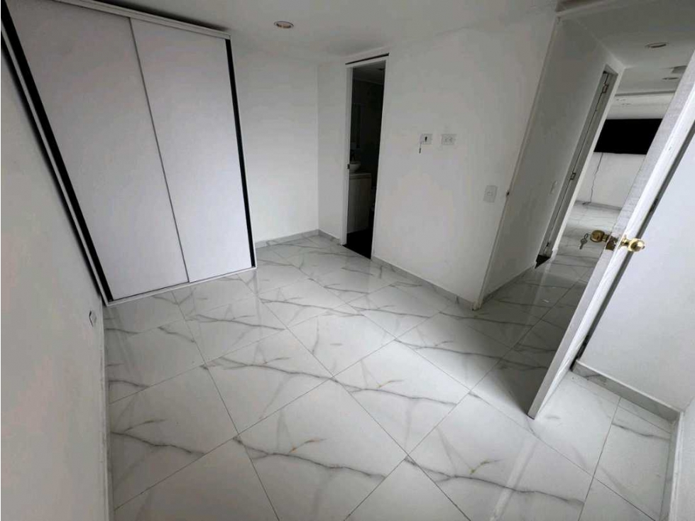 VENTA DE APARTAMENTO EN ROBLEDO PAJARITO