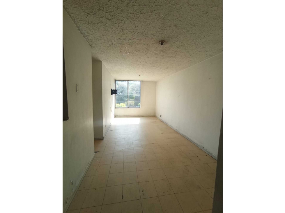 Venta de apartamento para remodelar en Robledo Pilarica, Medellín