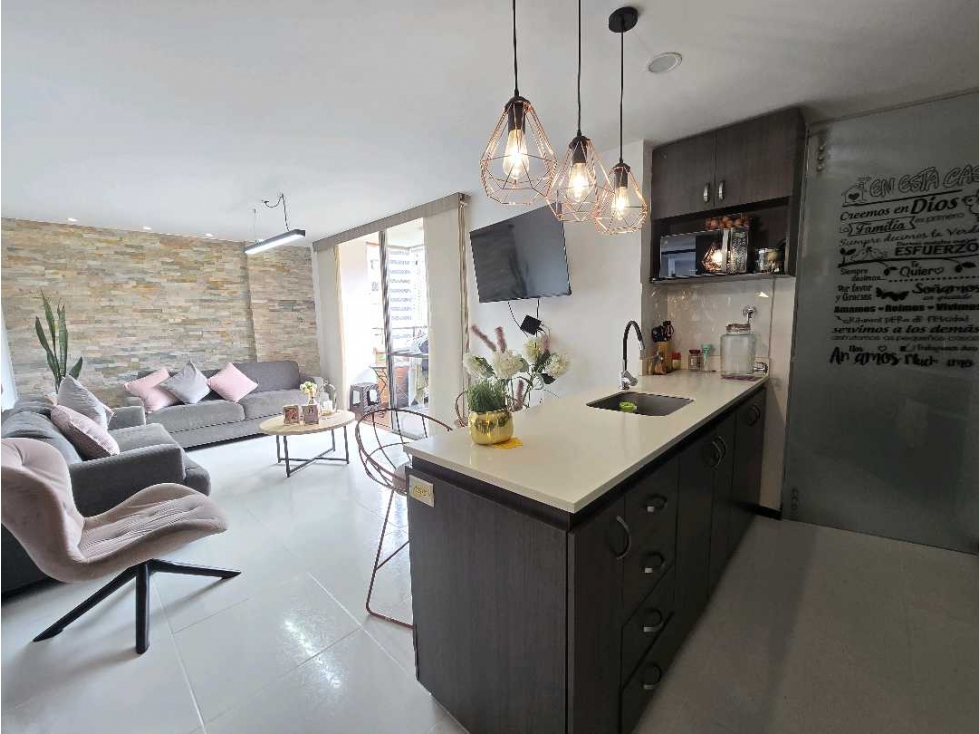 Venta de apartamento en Sabaneta- sector Ceipa