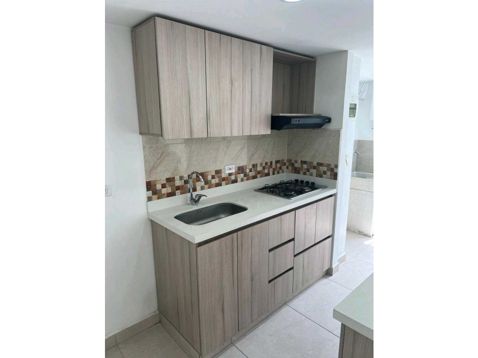 VENTA DE APARTAMENTO EN SABANETA, SECTOR SAN JOSÉ, POR INVERSIÓN. — foto 4