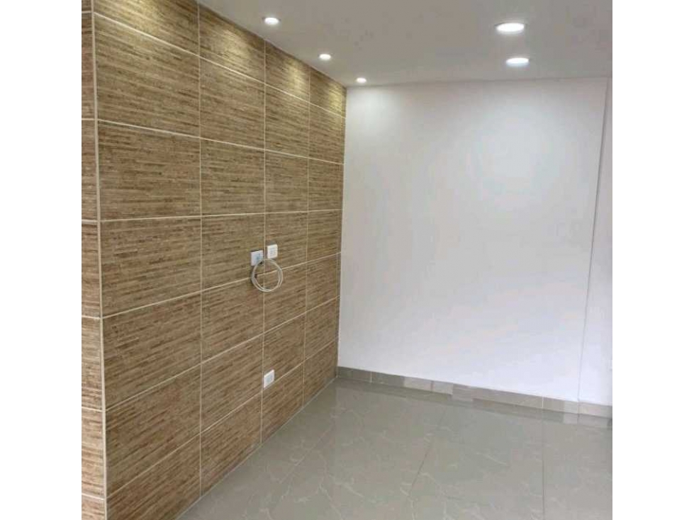 VENTA DE APARTAMENTO EN SABANETA, SECTOR LAS LOMITAS. POR INVERSIÓN. — foto 4