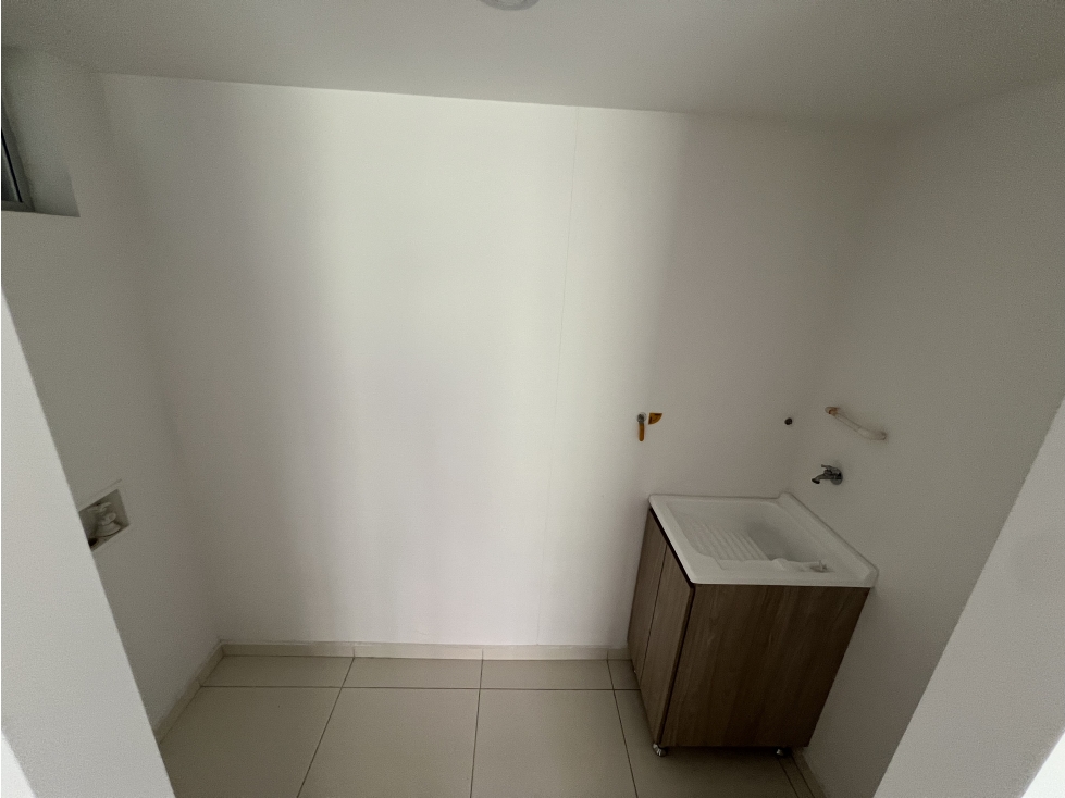 Venta de Apartamento Con DESCUENTO en Sabaneta Antioquia — foto 3