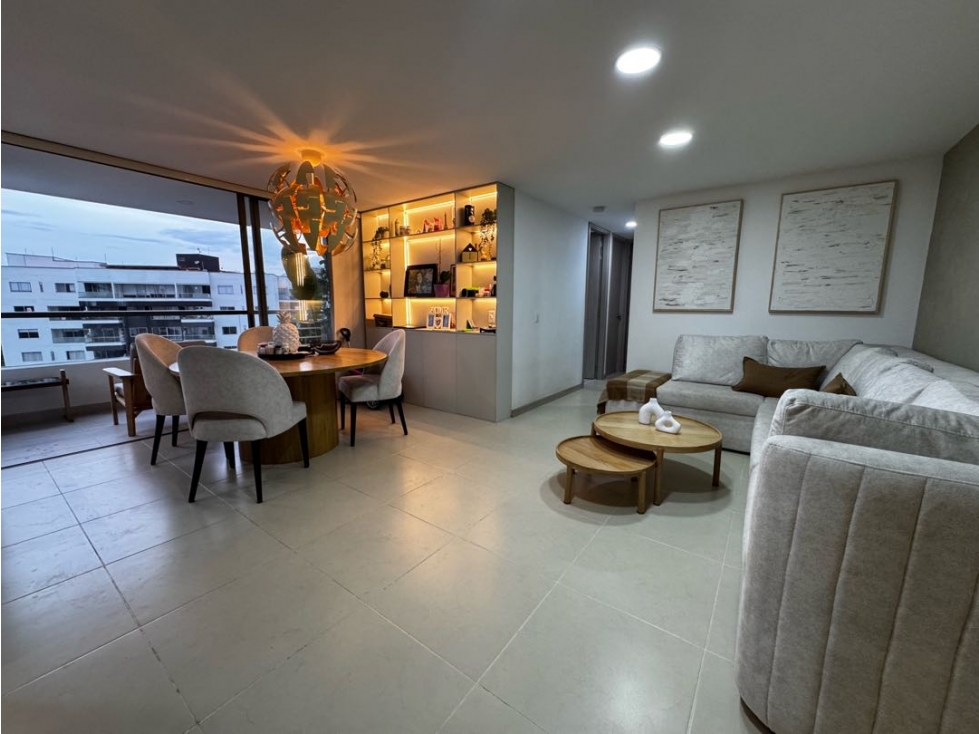 Venta de Apartamento en Sabaneta, Los Alcazares / Alto de Las Flores — foto 2