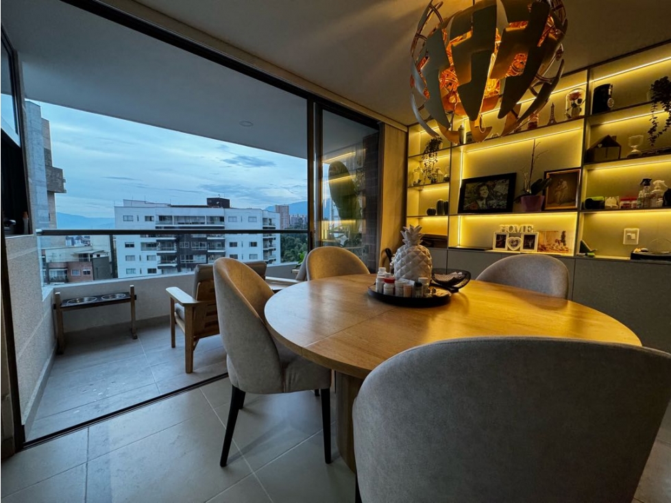 Venta de Apartamento en Sabaneta, Los Alcazares / Alto de Las Flores — foto 4