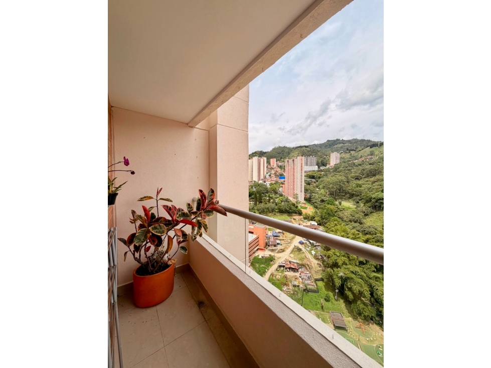 VENTA DE APARTAMENTO EN SABANETA - PARTE PLANA EL ALTO DE LAS FLORES — foto 4