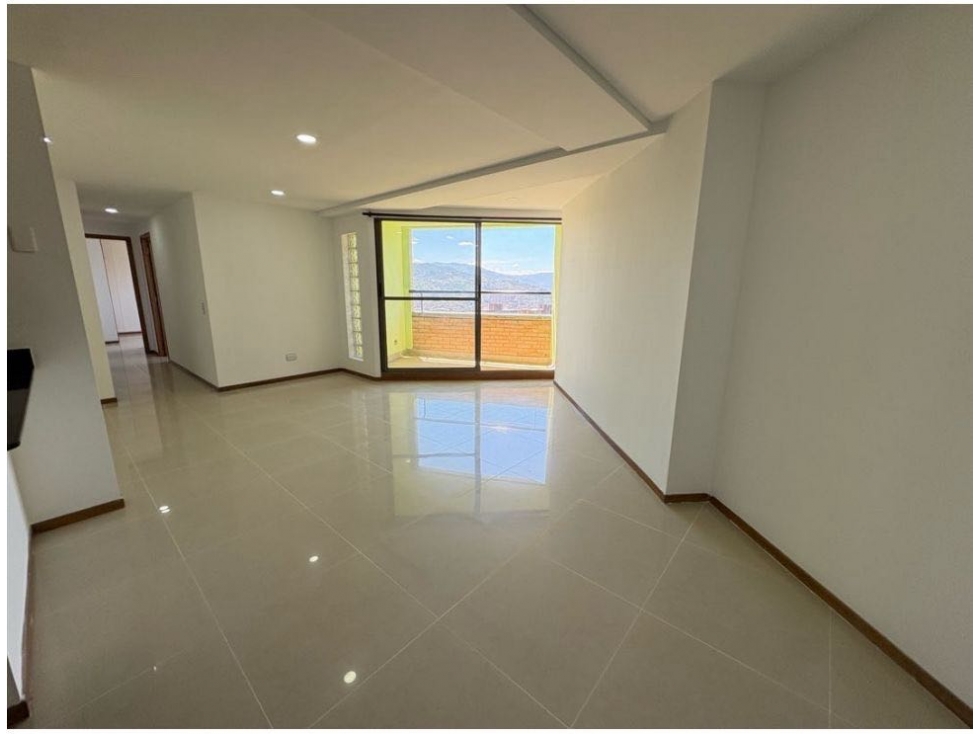 Venta de apartamento en Sabaneta - Las Lomitas
