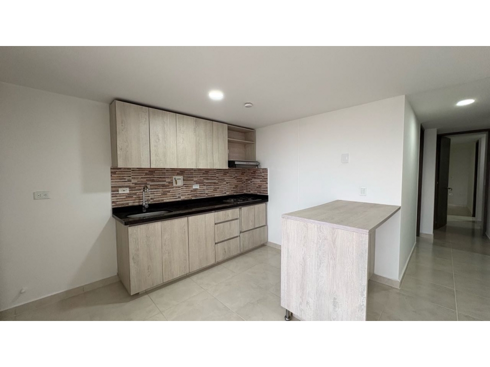 Venta de apartamento en Sabaneta - Alto de las flores — foto 2