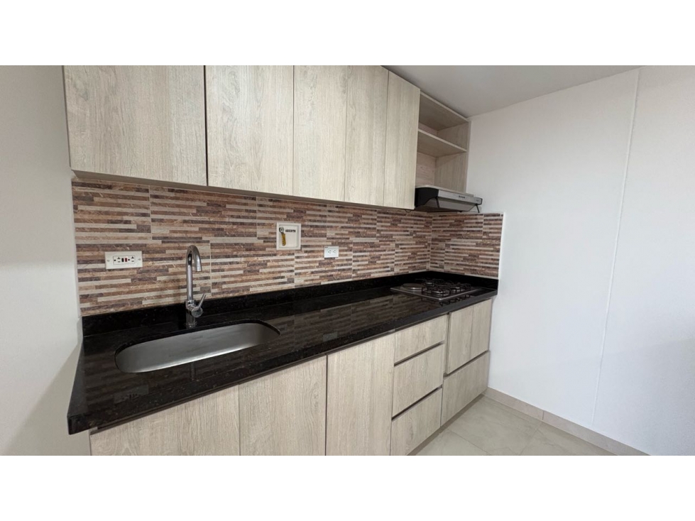 Venta de apartamento en Sabaneta - Alto de las flores — foto 3