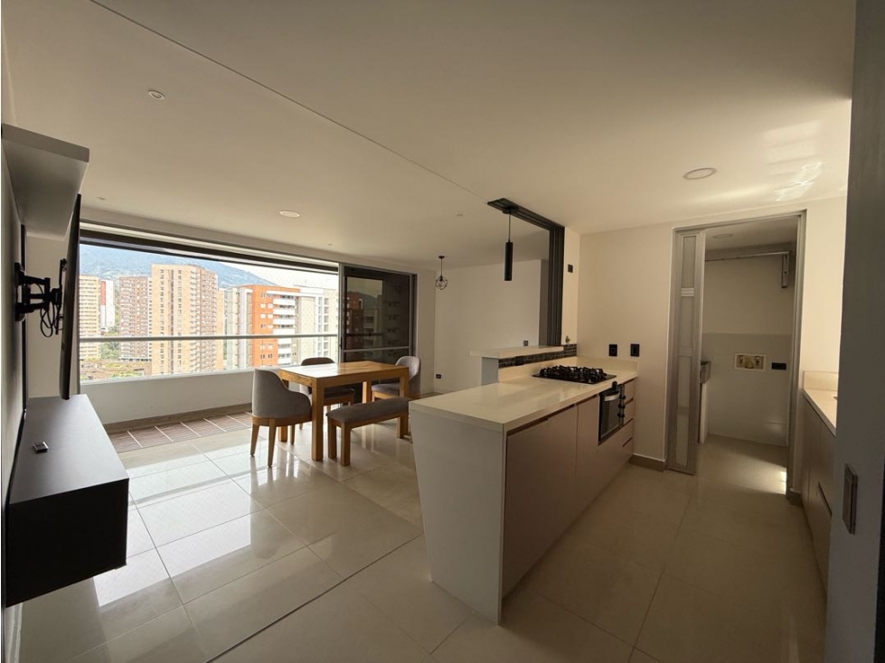 VENTA DE APARTAMENTO EN PRESTIGE EN SABANETA - 2