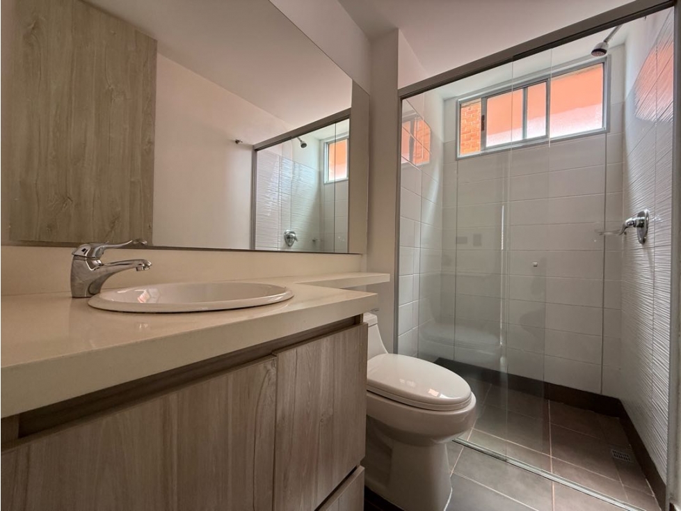 VENTA DE APARTAMENTO EN PRESTIGE EN SABANETA - 5