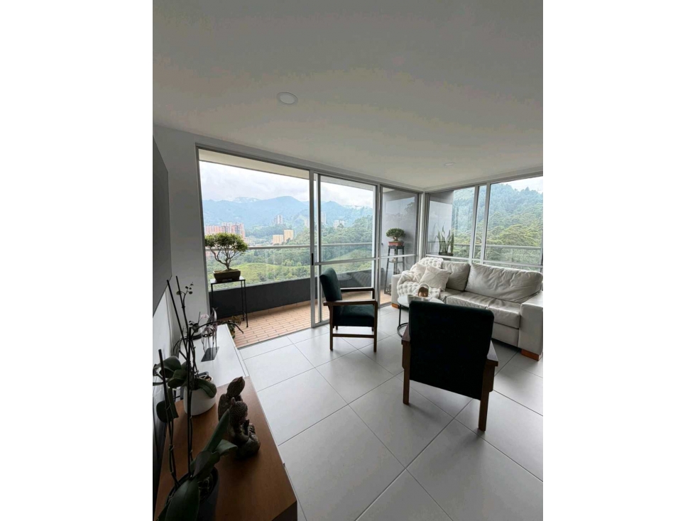APARTAMENTO EN VENTA NIDO SABANETA PISO ALTO — foto 2