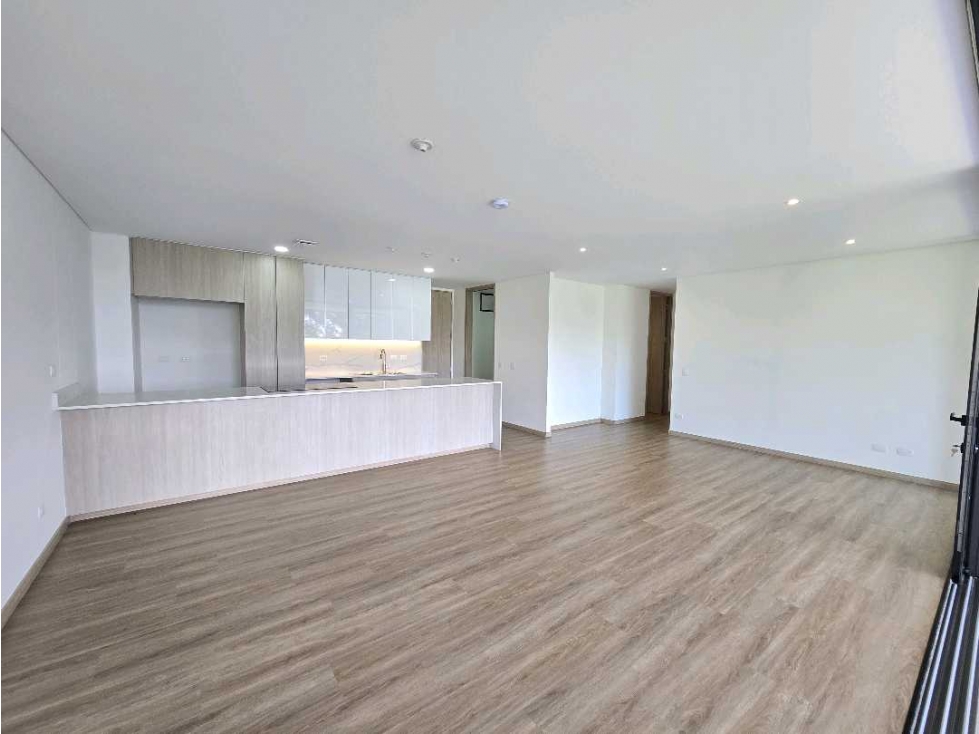 Venta de apartamento en Sajonia - Variante Palmas / Vía Túnel. — foto 3