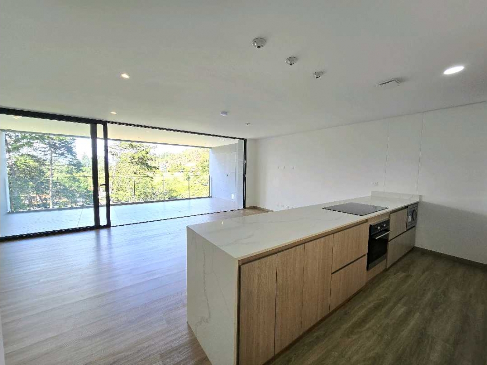 Venta de apartamento en Sajonia - Variante Palmas / Vía Túnel. — foto 4