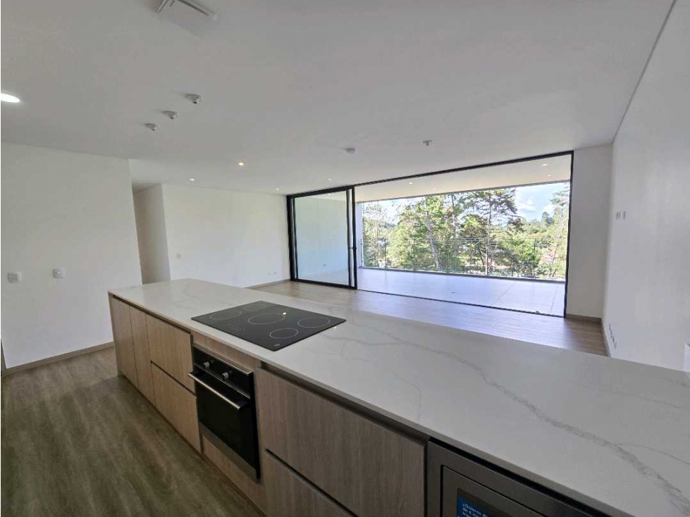 Venta de apartamento en Sajonia - Variante Palmas / Vía Túnel. — foto 6