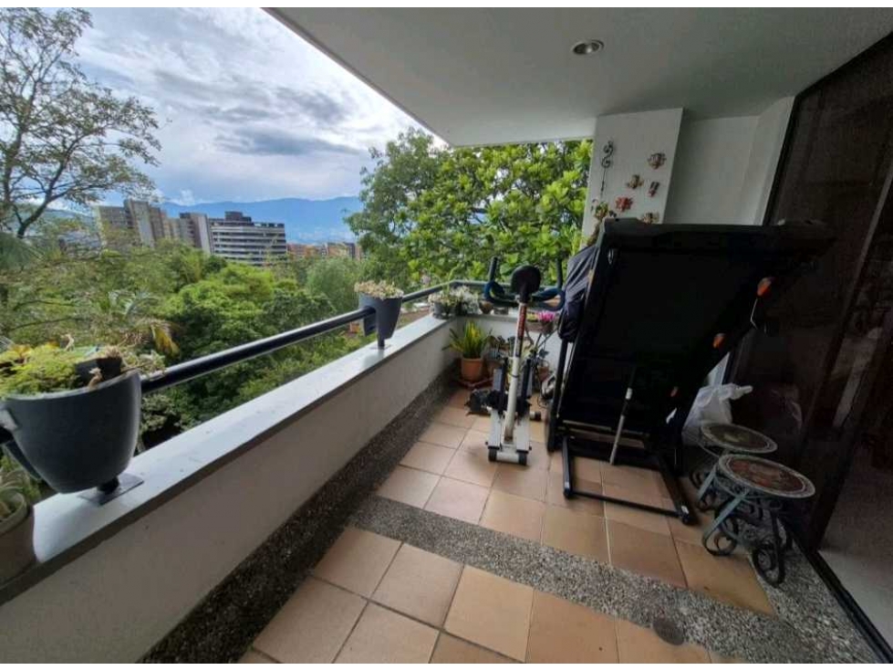 VENTA DE APARTAMENTO EN SAN LUCAS, EL POBLADO.
