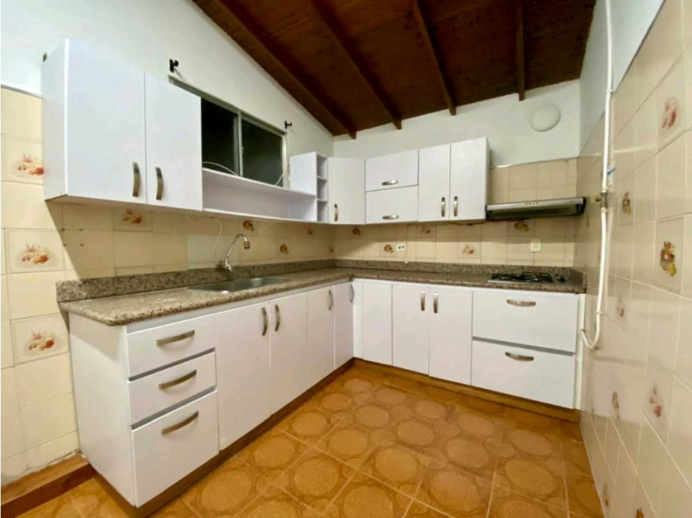 Venta de apartamento en Santa Monica (La América)