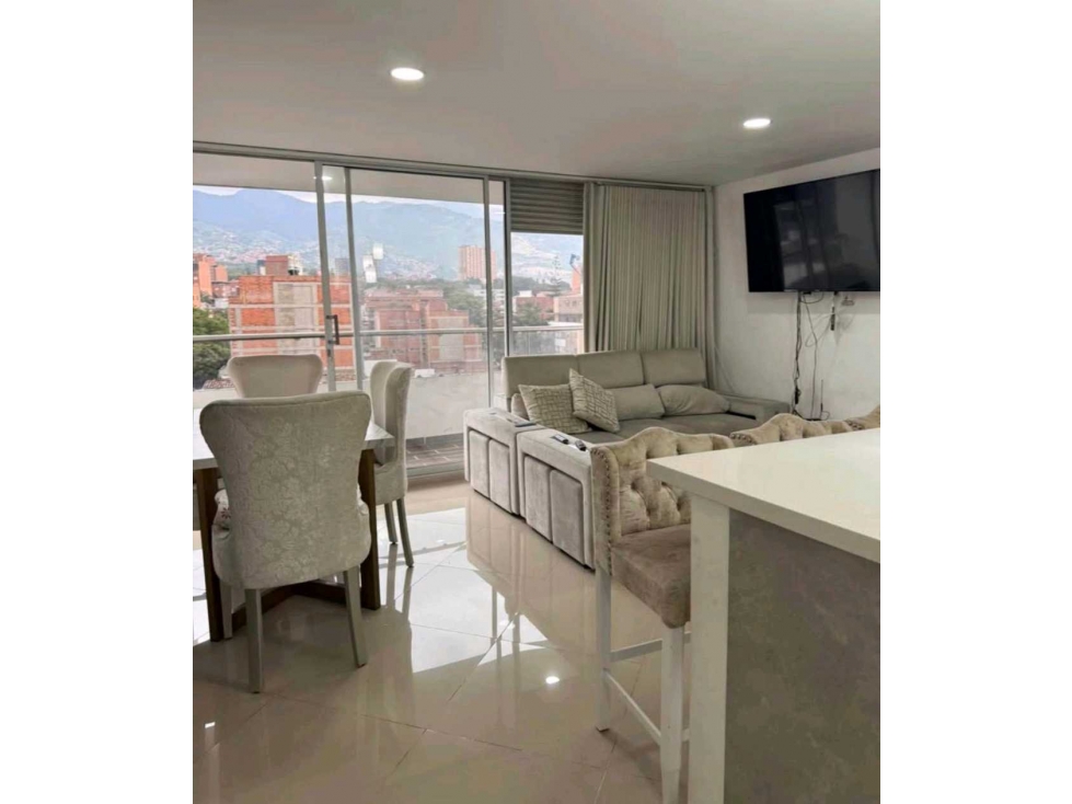 Venta de Apartamento en Laureles cerca del éxito de laureles