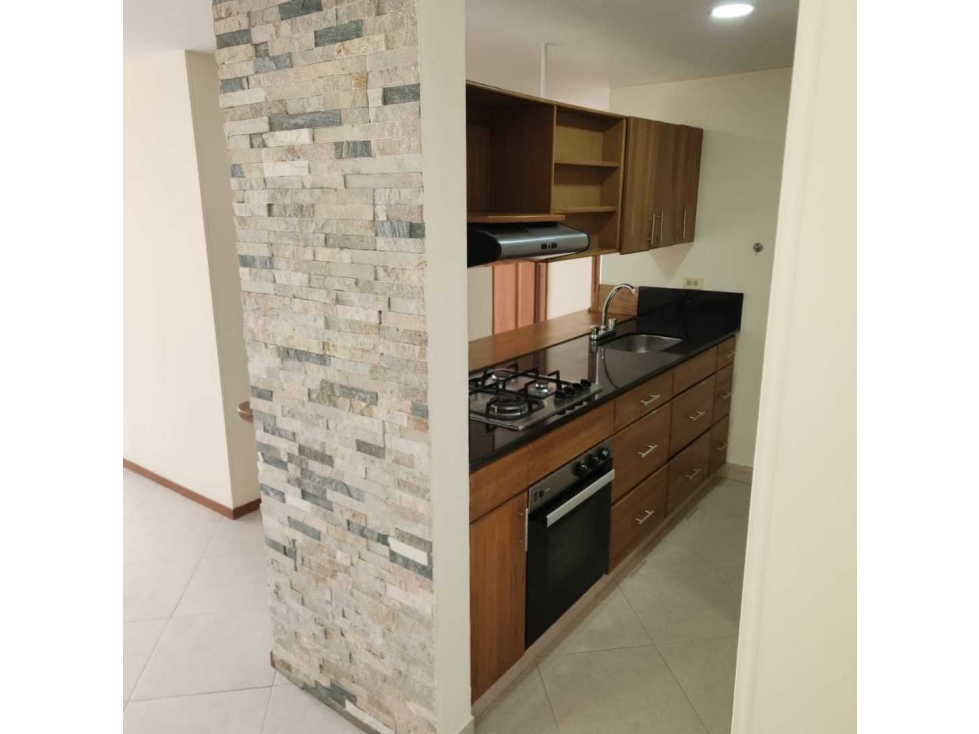 Venta de apartamento en Sabaneta sector Aves María, piso alto!! — foto 5