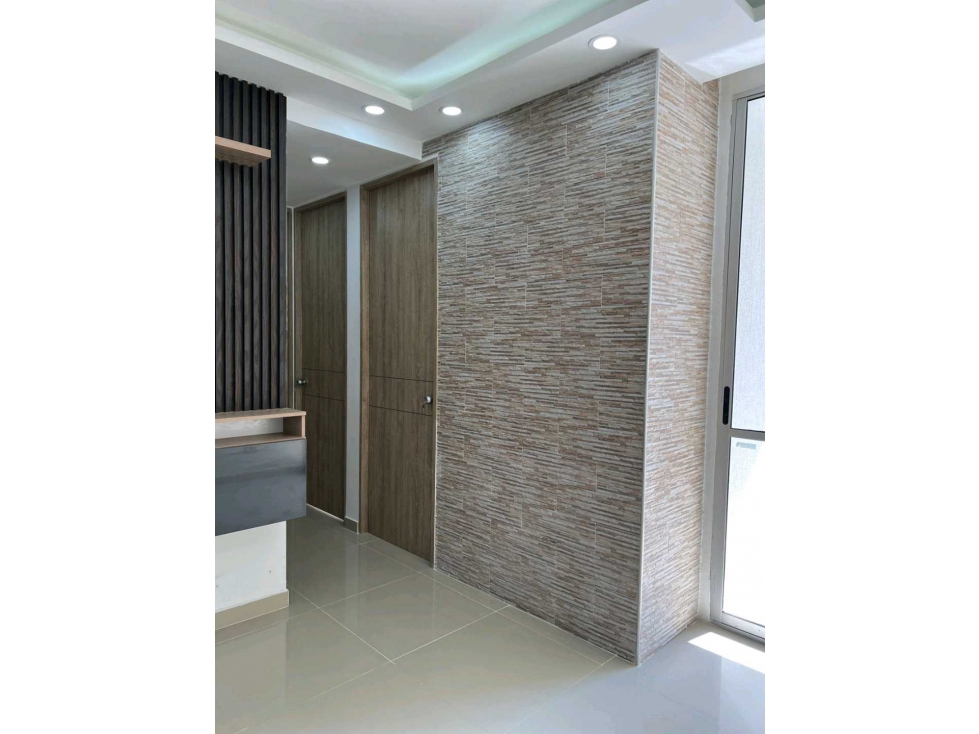 SE VENDE APARTAMENTO EN LA CAROLINA — foto 2