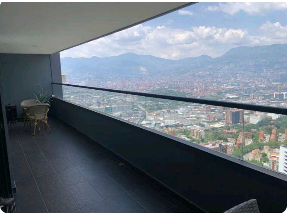Venta de apartamento en Vía las Palmas, sector Country en Medellín — foto 2