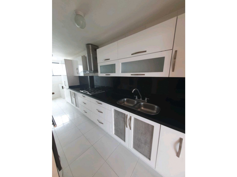 Venta de apartamento en las Vegas, sur de cali 264.