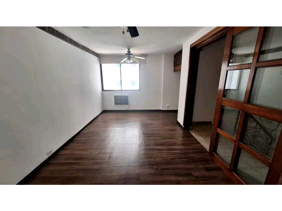 VENTA DE APARTAMENTO EN VIA PORRAS EN PH BAHIA AZUL 151m2 JP — foto 6