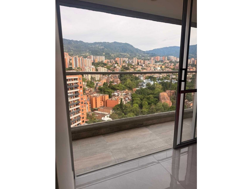VENTA DE APARTAMENTO ENVIGADO PARTE PLANA PISO ALTO CON VISTA — foto 4
