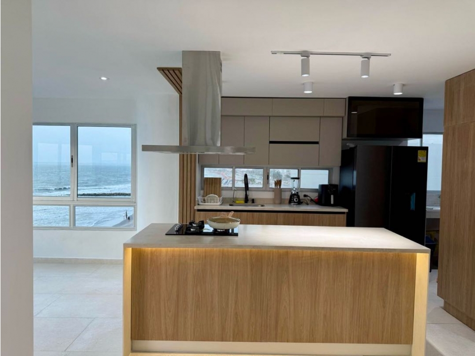 VENTA DE APARTAMENTO 3 ALCOBAS FRENTE AL MAR, MARBELLA, CARTAGENA