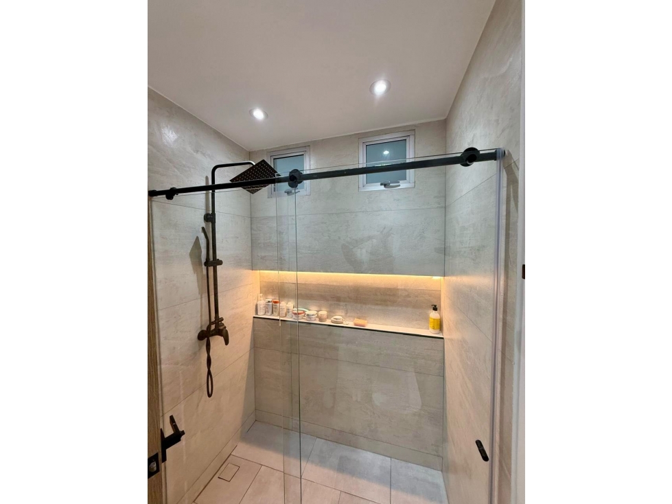 VENTA DE APARTAMENTO 3 ALCOBAS FRENTE AL MAR, MARBELLA, CARTAGENA — foto 6