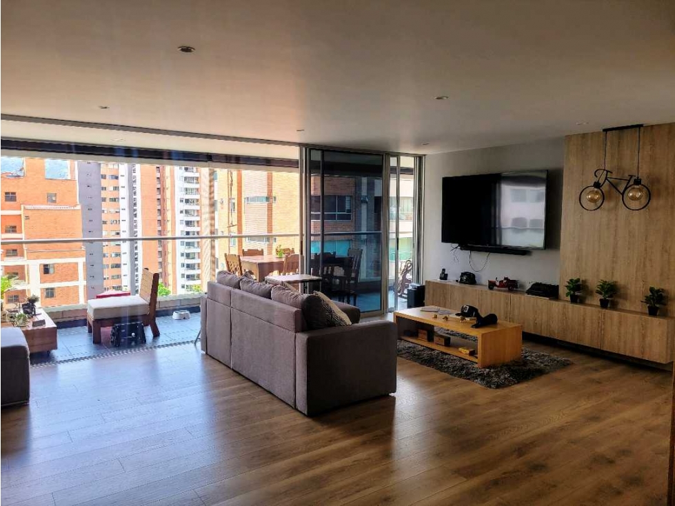 Venta de apartamento hermoso en Zuñiga-Envigado