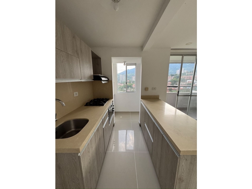 Venta de apartamento La Estrella - Sector Las Brisas — foto 2