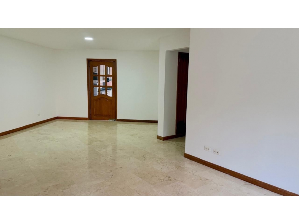 Venta de Apartamento Laureles — foto 2
