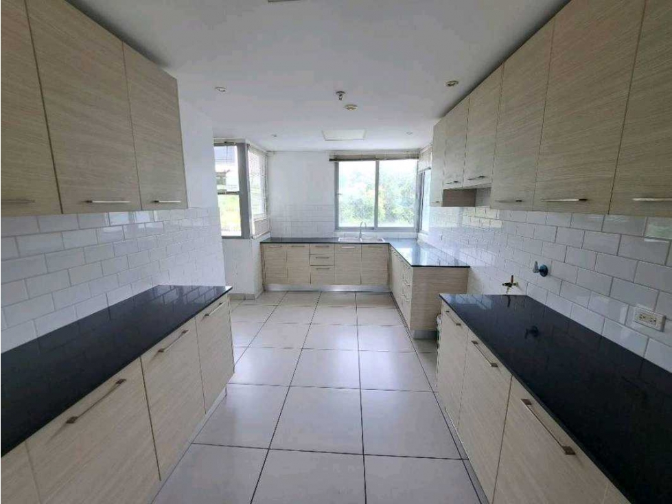 VENTA DE APARTAMENTO PH 4 HORIZONTES ALTOS DE PANAMA 211m2 JP — foto 5
