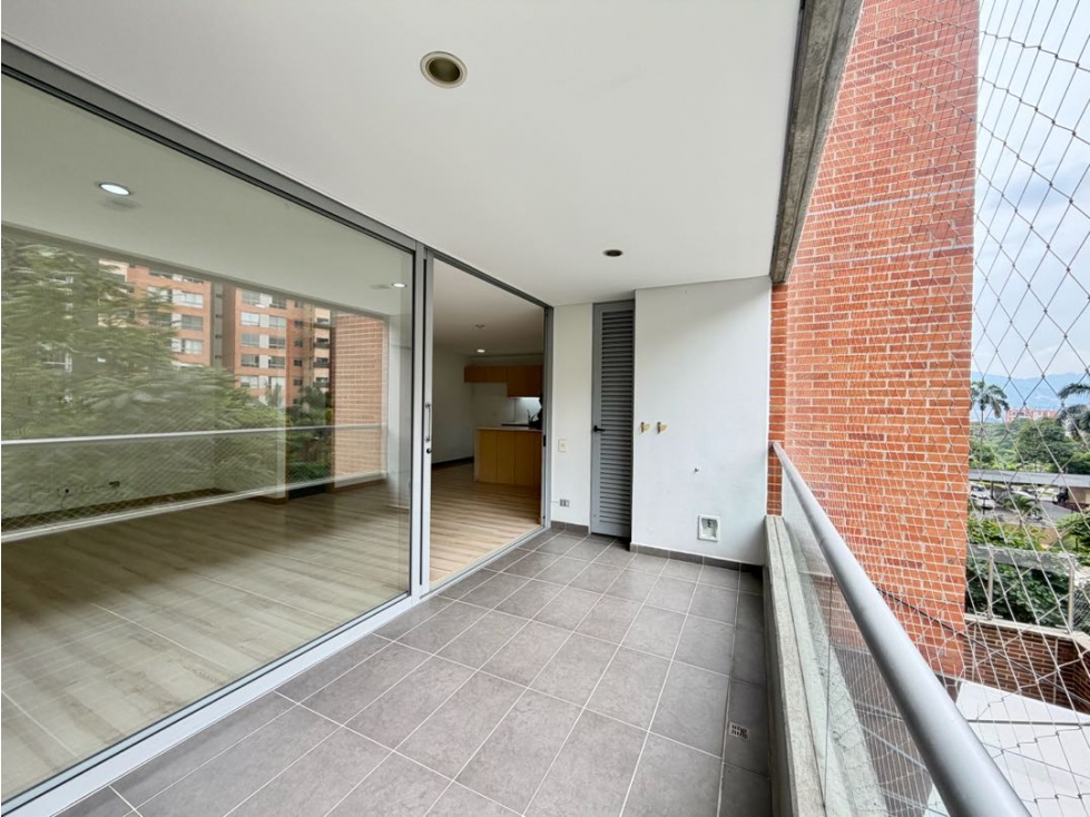 Apartamento en arriendo o Venta - Loma de los benedictinos, Envigado