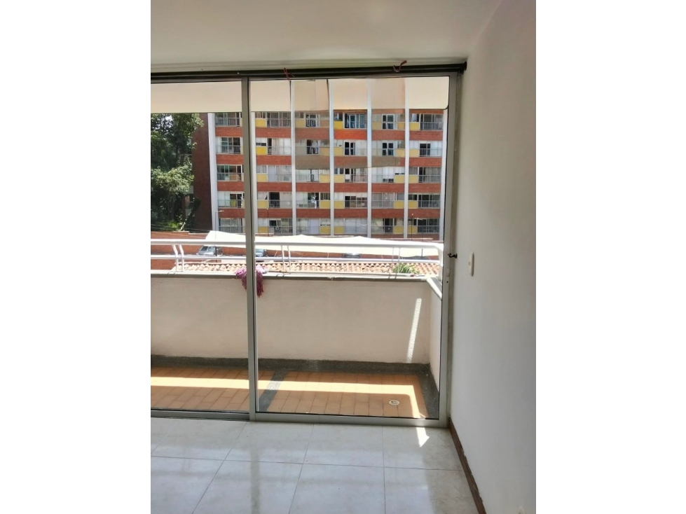 Venta de apartamento Loma de los Bernal, Belén — foto 2