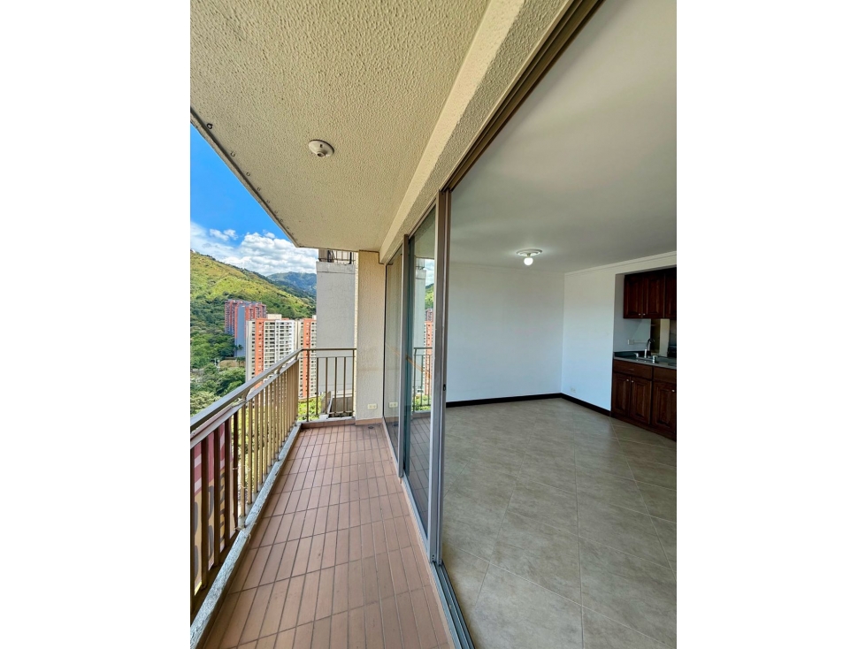 Venta de apartamento Loma de los Bernal Belen — foto 2