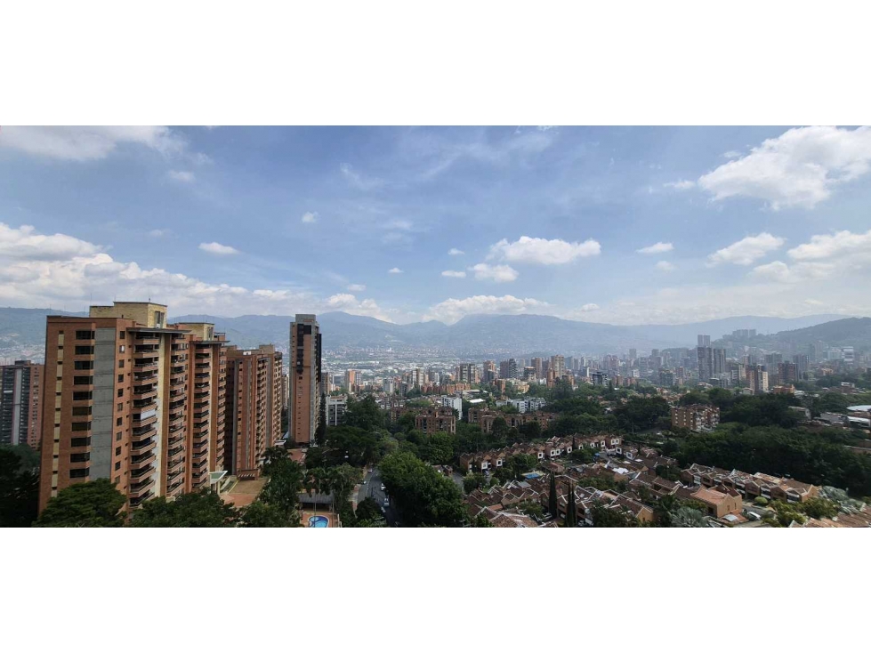 Venta De Apartamento Loma De Los Gonzales, Poblado, Medellin