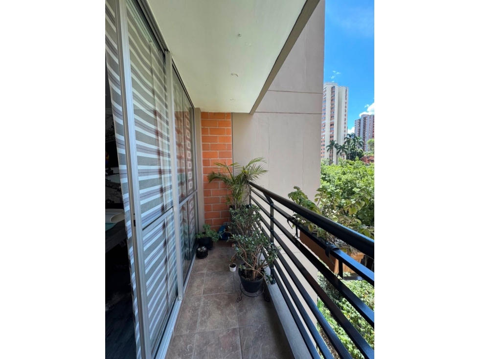 Venta de apartamento Loma de los Bernal, Belén — foto 2